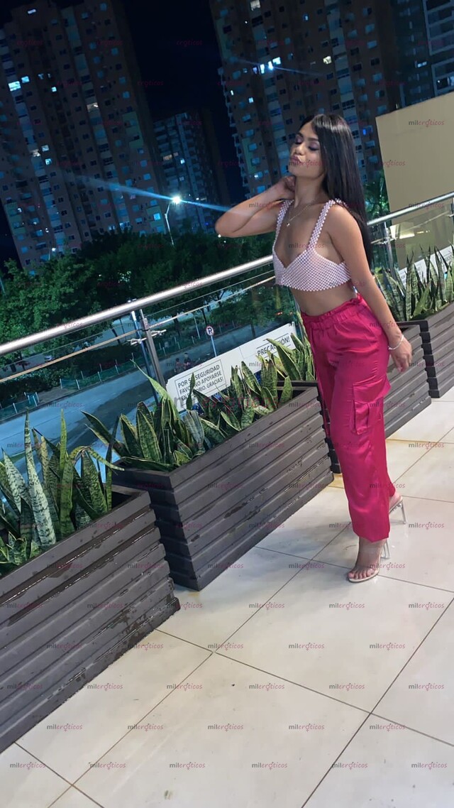 FOTOS DE SEXY CHICA VIP COMPLACIENTE RECIÉN LLEGADA CON SITIO AL NORTE