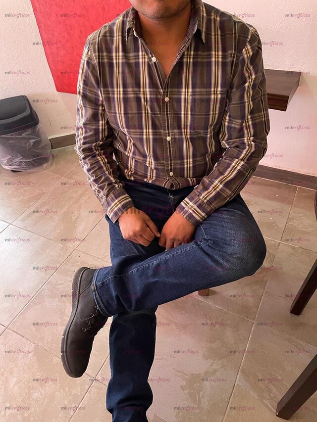 FOTOS DE ALEJANDRO DISCRETO SÚPER CACHONDO DISPONIBLE A COMPLACERTE