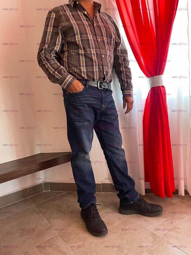 FOTOS DE ALEJANDRO DISCRETO SÚPER CACHONDO DISPONIBLE A COMPLACERTE