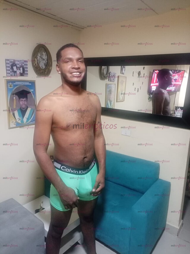 FOTOS DE MORENO ATLETA, CON GANAS DE TODO, ESCRÍBEME