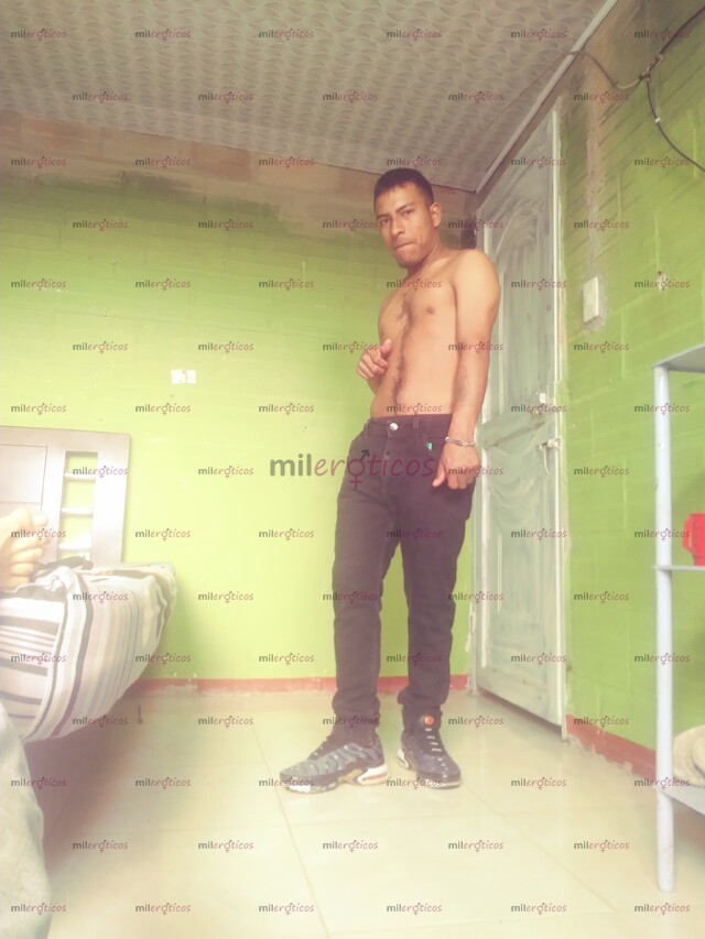 FOTOS DE CALIENTE Y ATENTO 3 DISCRETO. JUGUETON ATENTO CON LAS PERSONAS