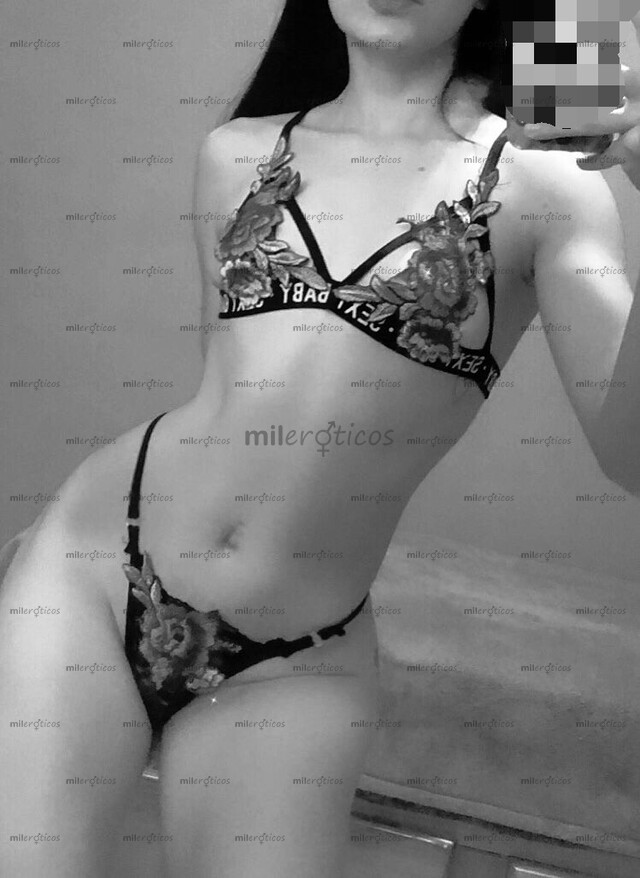 FOTOS DE AMOR SOY JADE UNA NIÑA DE 20 AÑITOS,MUY CACHONDA