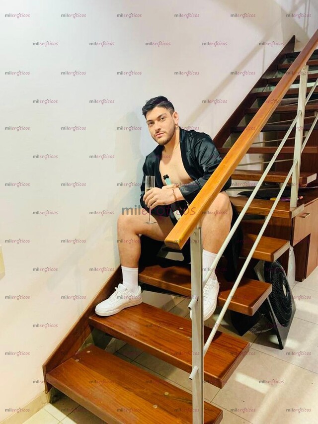 FOTOS DE MACHOACTIVO Y DOMINANTE, PROFESIONAL, DISCRETO Y EDUCADO