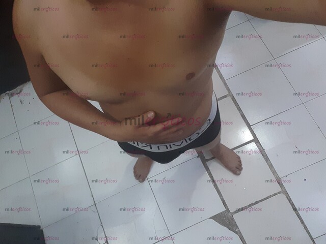 FOTOS DE ACTIVO COMPLACIENTE CON BUENA VERGA PARA DESLECHAR