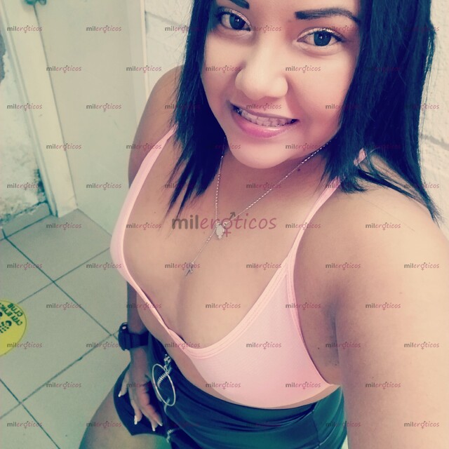 FOTOS DE MORENA CULONA ARDIENTE DISPUESTA A SATISFACER TODAS TUS NECESIDADES