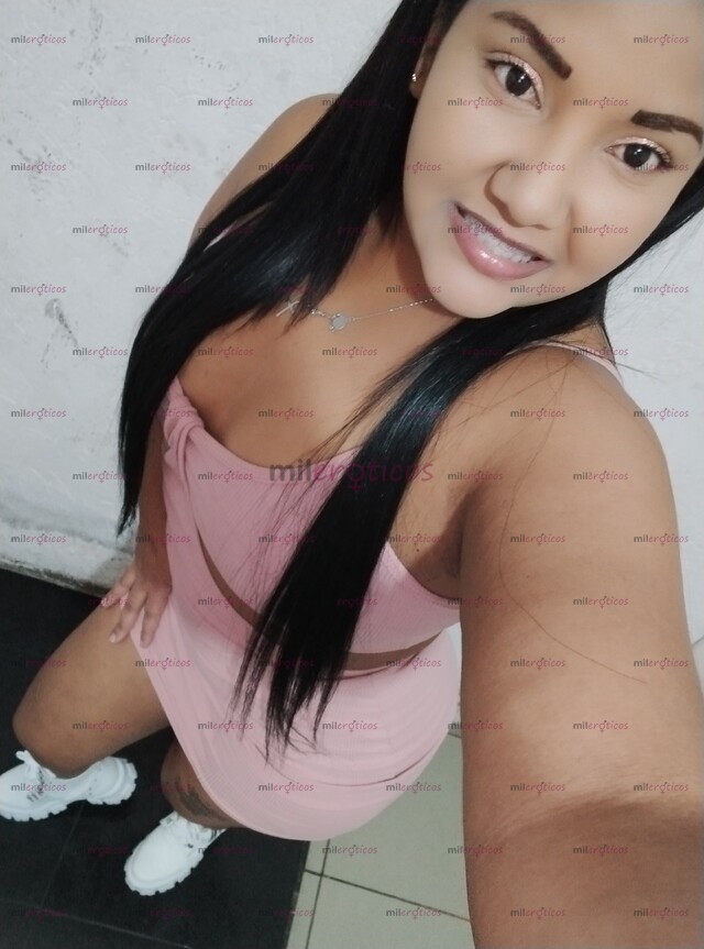 FOTOS DE MORENA CULONA ARDIENTE DISPUESTA A SATISFACER TODAS TUS NECESIDADES