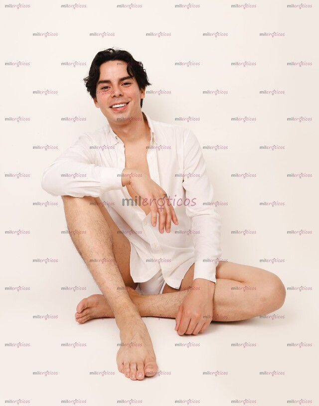 FOTOS DE EXTRANJERO DISPONIBLE PARA MASAJES Y PASAR TIEMPO DE CALIDAD FETICHES FANTASIAS