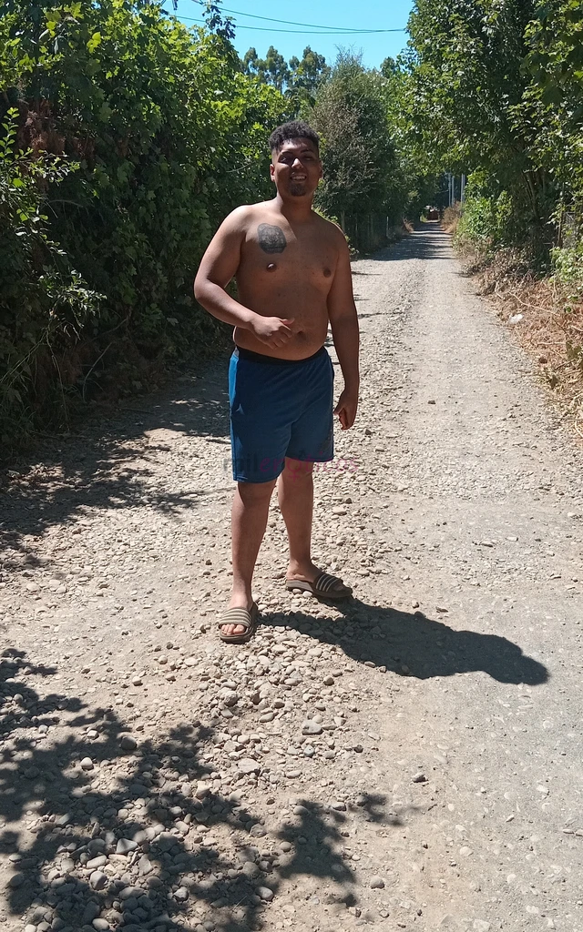 James moreno ardiente dispuesto a complacer todas tus fantasias hago salida a hoteles y a domiciliosatiendo solo mujeres animate te espero con muchas...