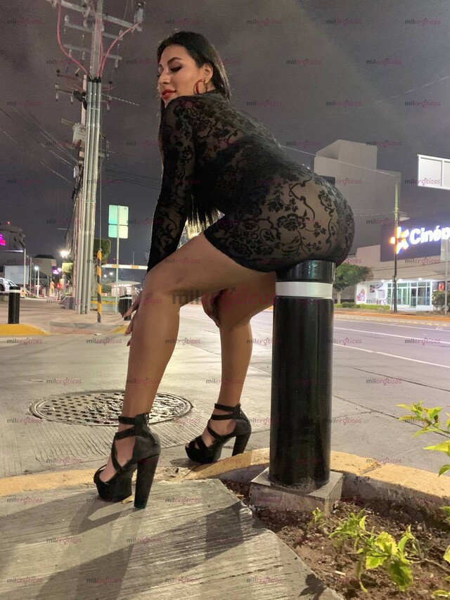 FOTOS DE ALESSA MORENA DE FUEGO CALIENTE Y MUY CACHONDA