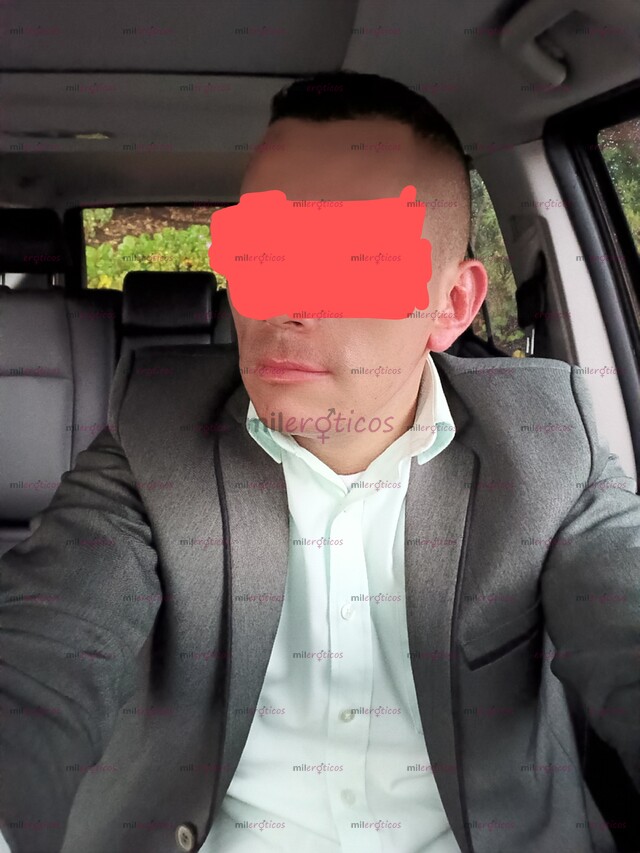 FOTOS DE DANIEL CHICO DISPUESTO A COMPLACER TUS FANTASÍAS PRINCESA