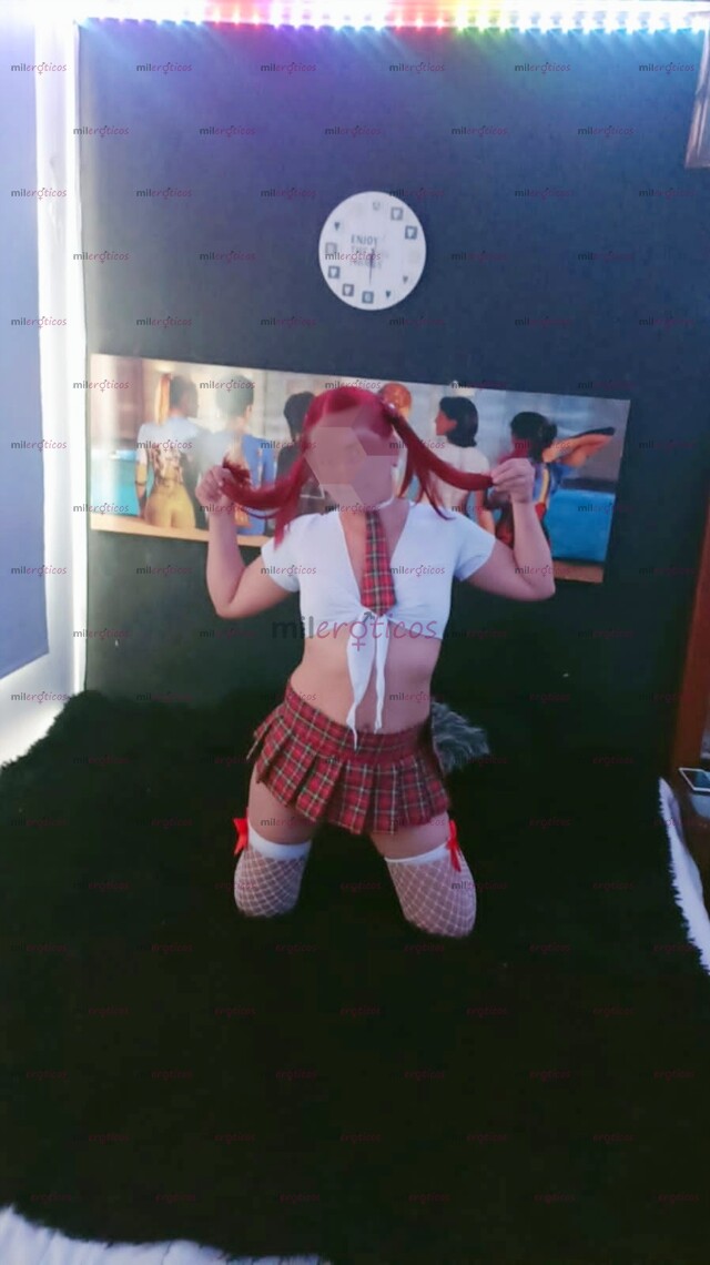 FOTOS DE LINDA NINFÓMANA MUY FANTASIOSA, CON UN CHOCHITO MOJADO