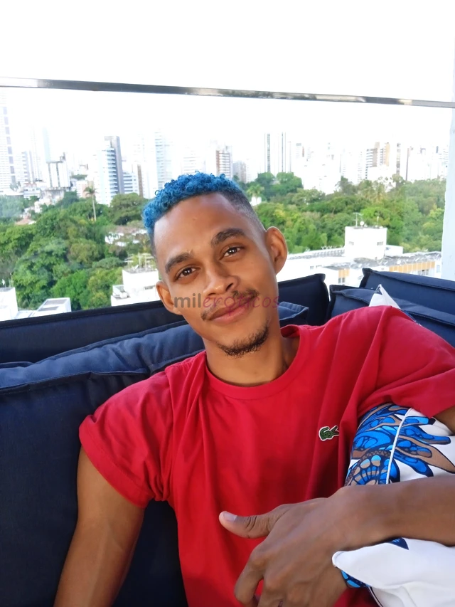 Ta afim de uma curticao com um novinho ativo voce acabou de encontrar me chamo lucas tenho 19 anos 20 cm de dote e sou muito safado carinhoso e estou...