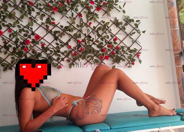 FOTOS DE FERLLY MONA ARDIENTE CON OJOS CLAROS DE 18 AÑOS