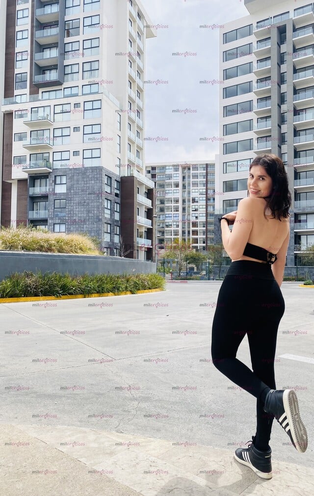 FOTOS DE PUTITA SUMISA Y MUY CALIENTE!! SOLO UN PAR DE DIAS
