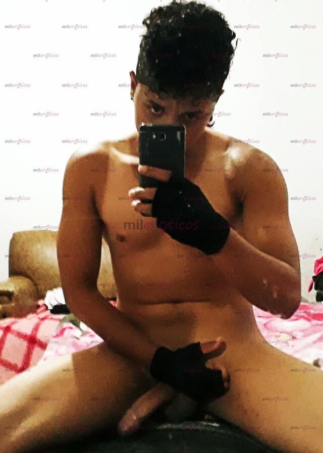 FOTOS DE JOVEN SANTANDERIANO BISEXUAL, VERGON LECHERO SOLO A DOMICILIO!!!