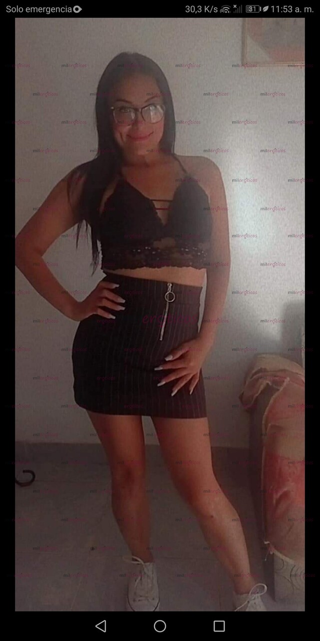 FOTOS DE FLACA PELI NEGRA CON UN BUEN CARISMA EN BUSCA DE DIVERSIÓN