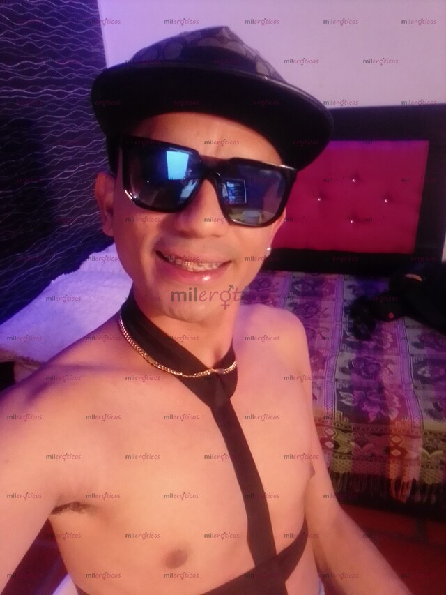 FOTOS DE CHICO DELGADO NALGON CON GANAS DE COMPLACERÁ TUS FANTACIAS