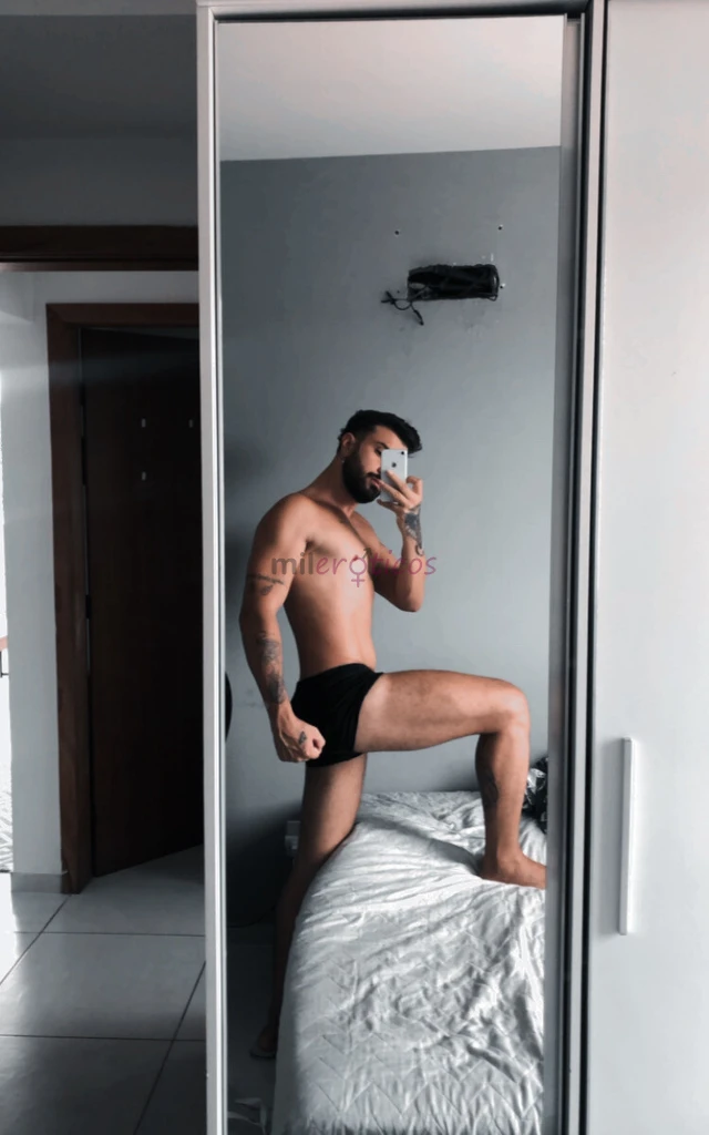 Me chamo rafael sou um putinho de 26 anos branco safado discreto gostoso tenho 1 78 de altura 82 kg jeito de macho curta temporada em salvador amp sem...