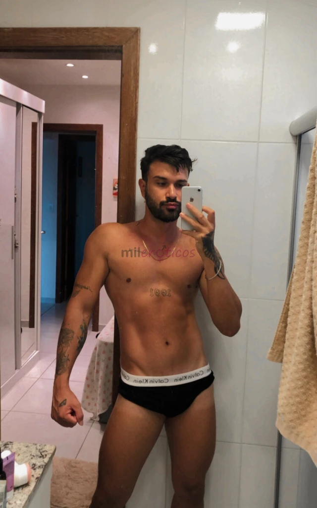Me chamo rafael sou um putinho de 26 anos branco safado discreto gostoso tenho 1 78 de altura 82 kg jeito de macho curta temporada em salvador amp sem...