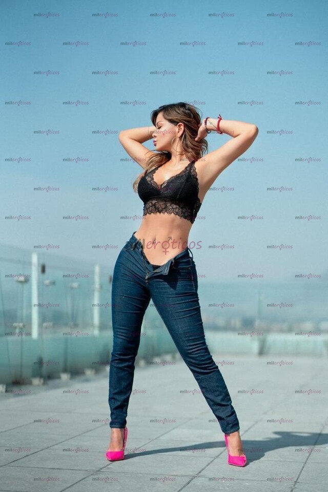 FOTOS DE MICAELA. MODELO VIP. SÚPER ACTITUD Y SENSUALIDAD.