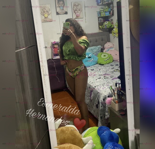 FOTOS DE MORENA CACHONDA, CON DECEO DE MUCHA LECHE