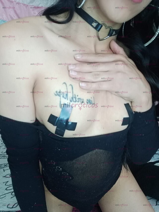 FOTOS DE CALIENTE Y HERMOSA PELINEGRA CHICA TRANS ARDIENTE Y COMPLACIENTE