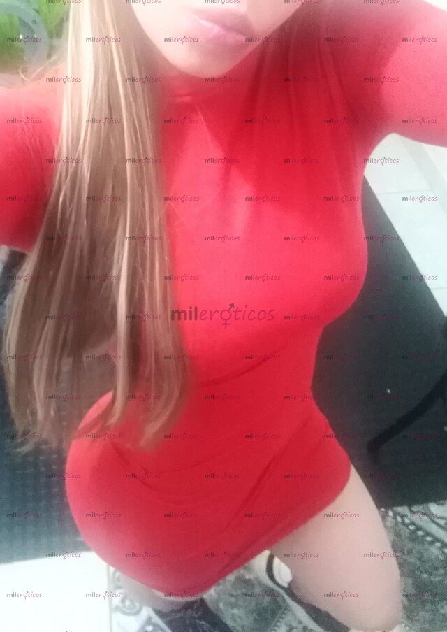 FOTOS DE PONDRÉ TU VERGA DURA ENTRE MIS TETAS ..CHORREAMELAS