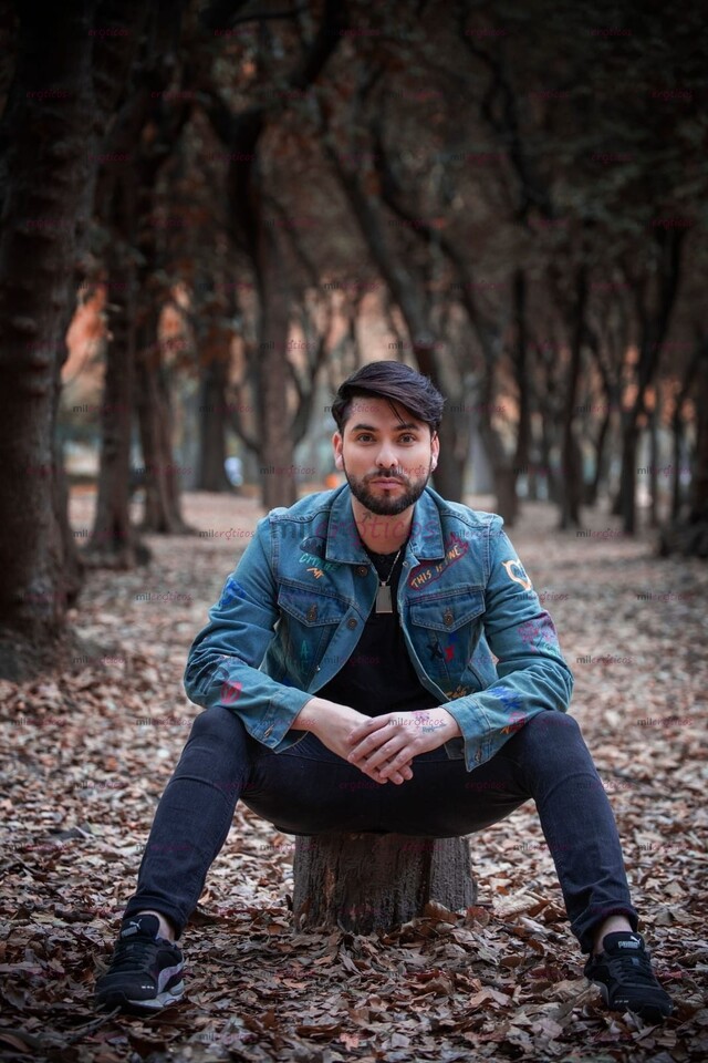 FOTOS DE CHICO TAPATIO EN CDMX DE VISITA TEMPORAL.