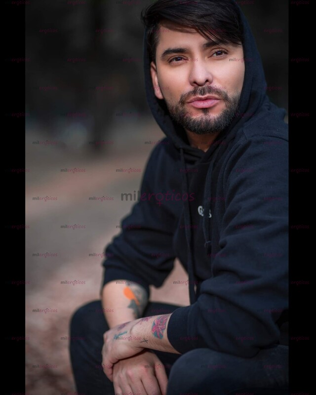 FOTOS DE CHICO TAPATIO EN CDMX DE VISITA TEMPORAL.