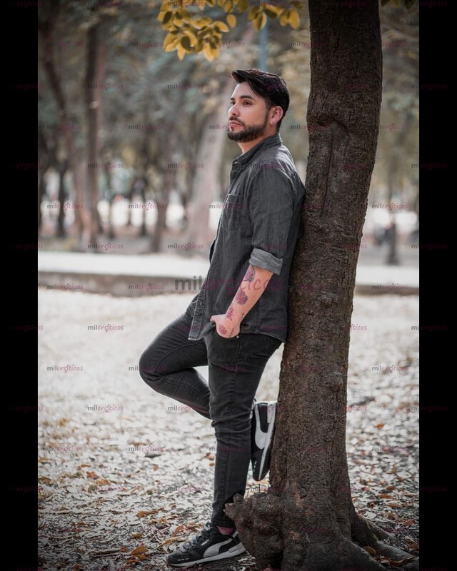 FOTOS DE CHICO TAPATIO EN CDMX DE VISITA TEMPORAL.