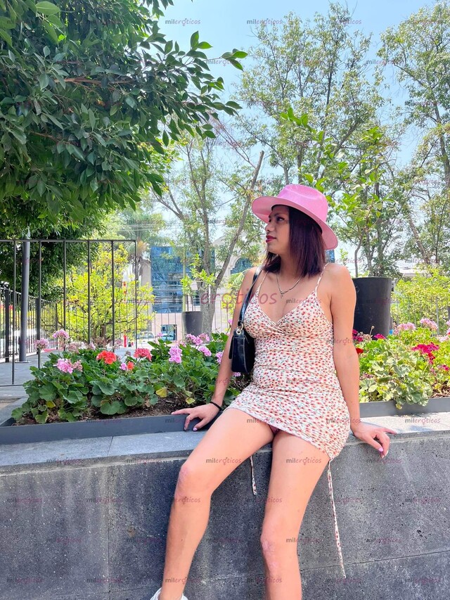 FOTOS DE CHICA SENSUAL Y MUY CALIENTE VEN COMPRUEBA LO 18 CM DE PLASER