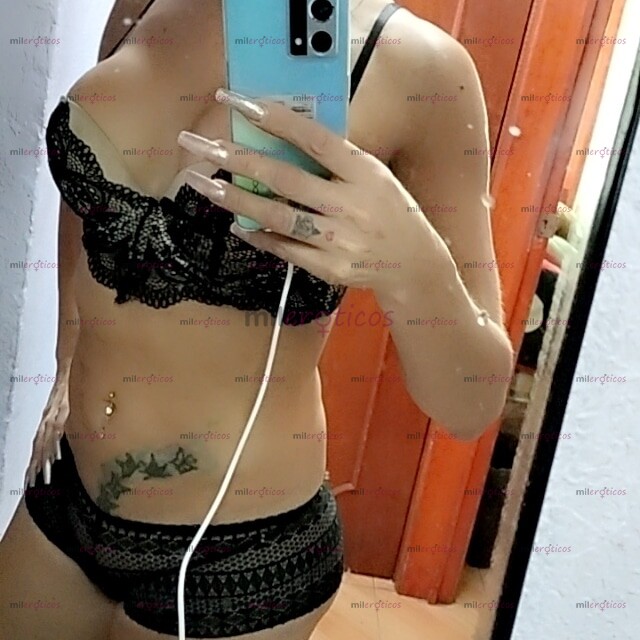 FOTOS DE CHICA RUBIA CUERPO FITNESS MUY COMPLACIENTE