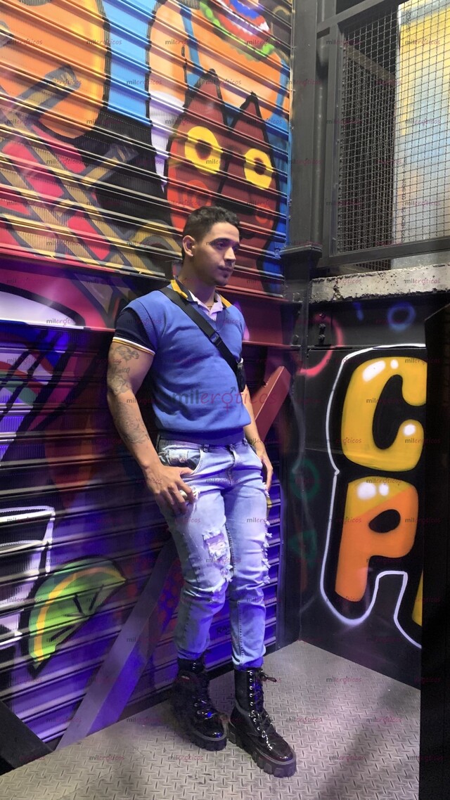 FOTOS DE CHICO VARONIL DISPUESTO A SENTIRTE SATISFECHO Y FELIZ