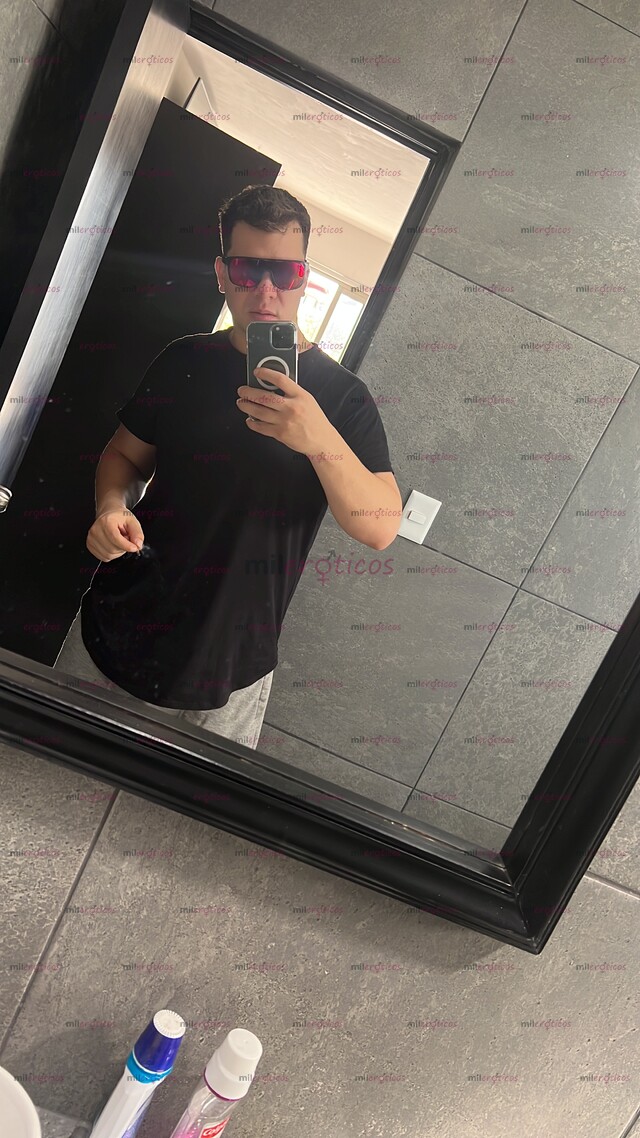 FOTOS DE UNA BUEN ACOMPÁÑATE DIVERTIDO Y CALIENTE !!!