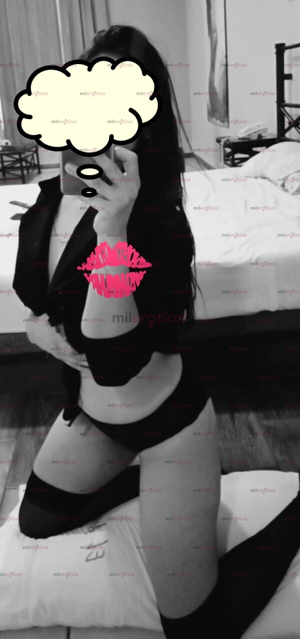 FOTOS DE AITANA RUIZ 24 AÑOS HOT GIRL GÜERA, GUAPA Y SEXI.