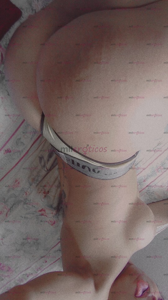 FOTOS DE HOLA LLEGO TU FLACA ARDIENTE LECHERA CON UNA SOLPRESA DE 20CM