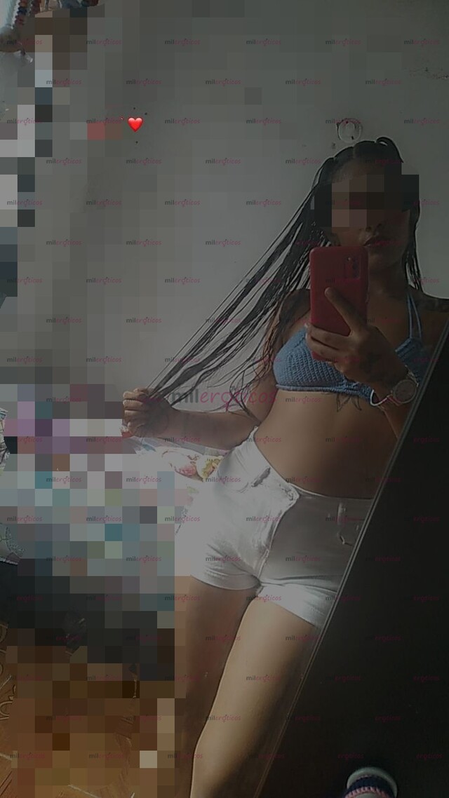 FOTOS DE RICA MORENA ESTRECHITA Y MUY COMPLACIENTE