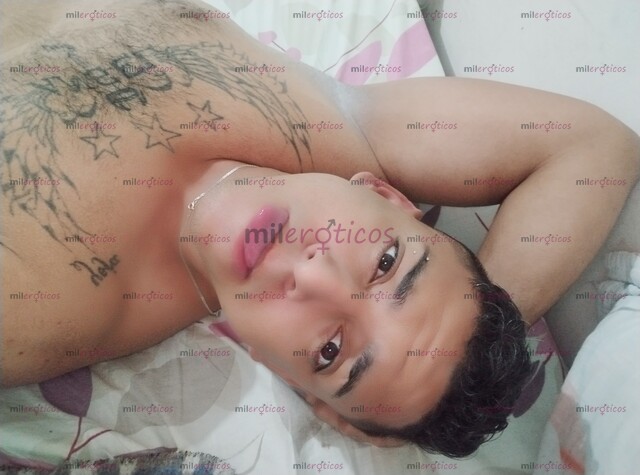 FOTOS DE COSTEÑO ARDIENTE CON MUCHAS DE GANAS DE DEJARTE LLENITA DE LECHE