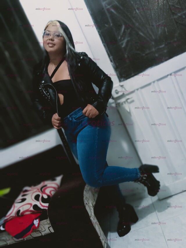 FOTOS DE DIABLITA ERÓTICA BUENOS PRECIOS PARA TI AMOR. ME ENCANTA QUE ME VES MASTURBAR