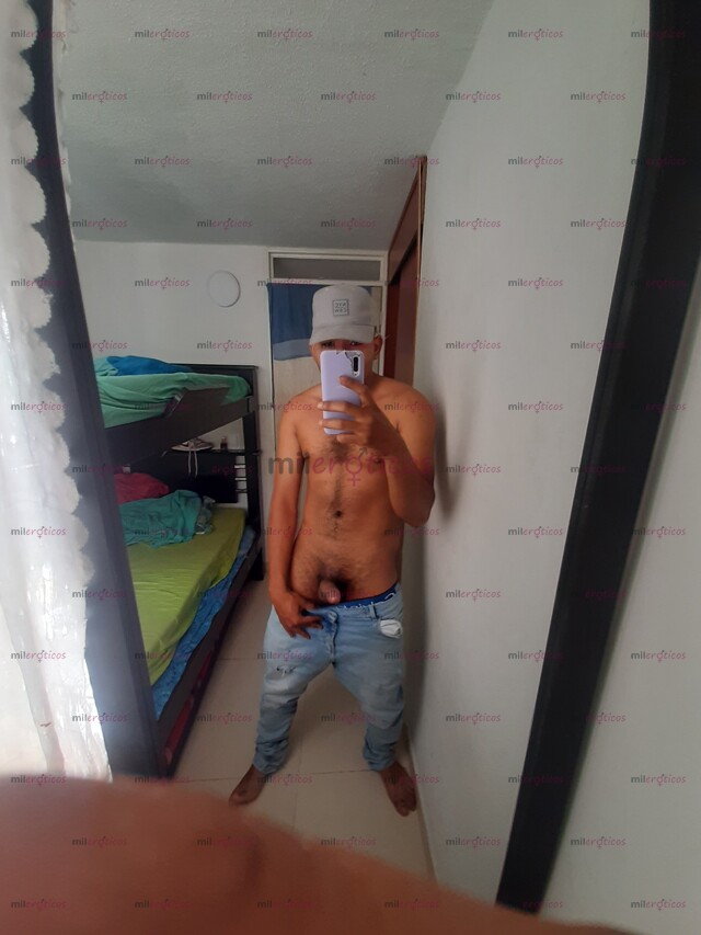 FOTOS DE JOVEN MORENO MUY VERGON DISPUESTO A SATIFACERTE AL 100%