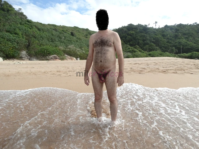 Acompanhante masculino de alto nivel social para mulheres principalmente maduras nao atende homens local de atendimento a combinar previamente aceito...