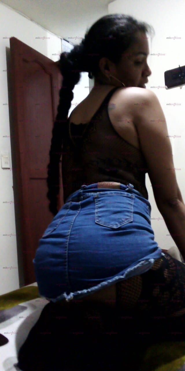 FOTOS DE HOLA SOY NAOMI UNA MADURITA MUY COMPLACIENTE CON GANAS DE MUCHO SEXO
