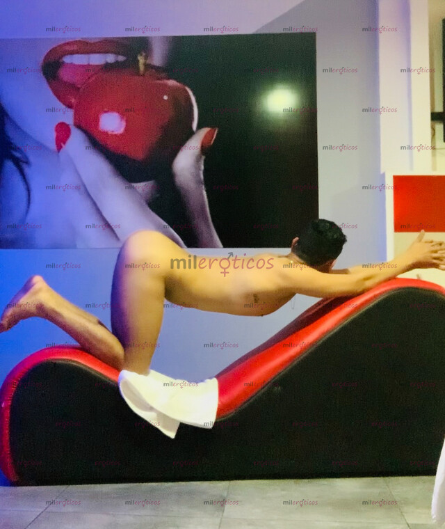 FOTOS DE UN RICO CULITO Y VERGÓN LLENO DE LECHE PARA TI