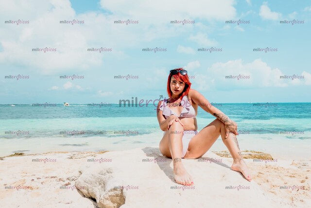 FOTOS DE PELIROJA CULONA Y PERVERSA, CON UNA PUSHI BIEN APRETADITA