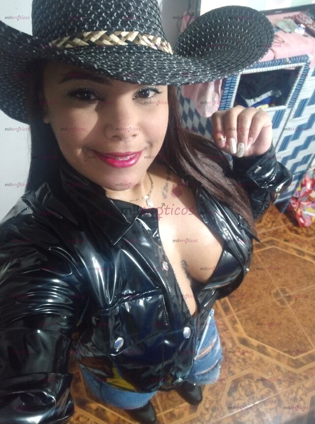 FOTOS DE SOY UNA MORENA HERMOSA CARIÑOSA AMABLE VEN DIFRUTEMOS UN RATOS SIN AFANES