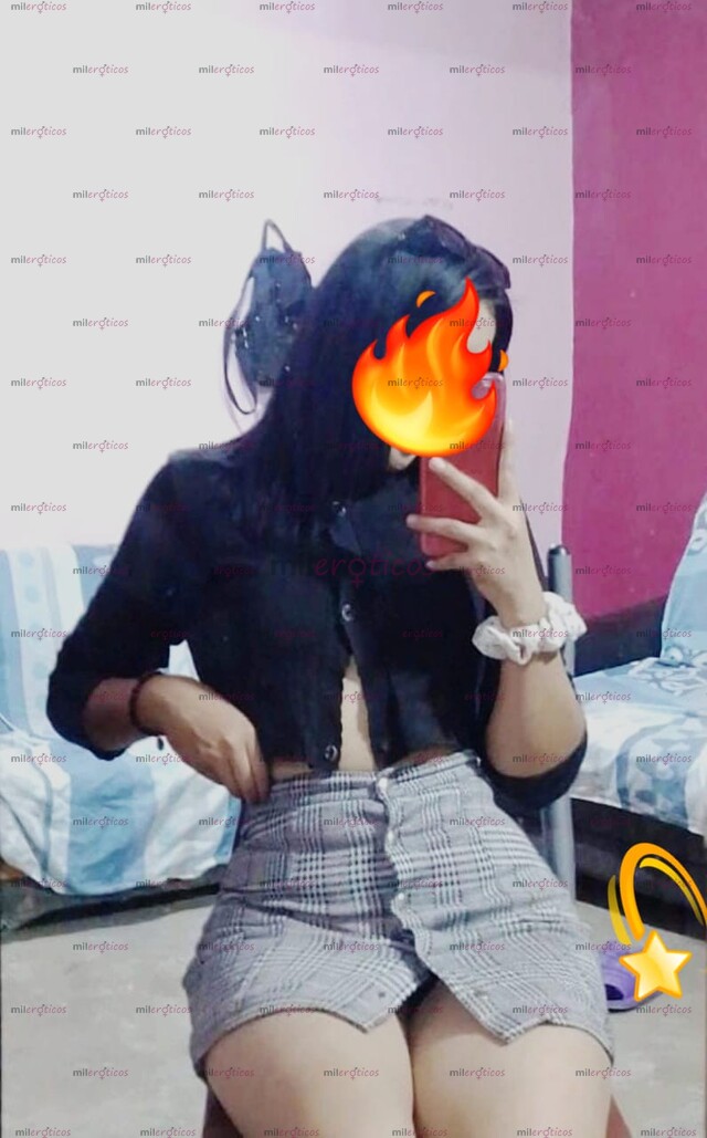 FOTOS DE SANDY CACHONDA, FALQUITA Y MUY COMPLACIENTE.