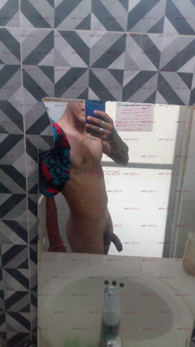 FOTOS DE MUCHACHO COMPLACIENTE DE DESEOS SEXUALES AMOROSOS