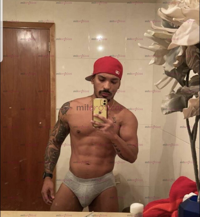 FOTOS DE DORIAN CHAMO COMPLACIENTE CON 25CMS DE VERGA