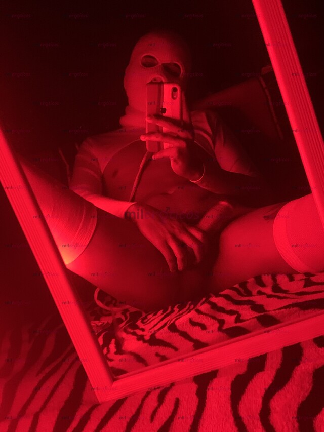 FOTOS DE 23 AÑOS, MORENO NALGON, BUEN VER 100% COMOPLACIENTE 24 7