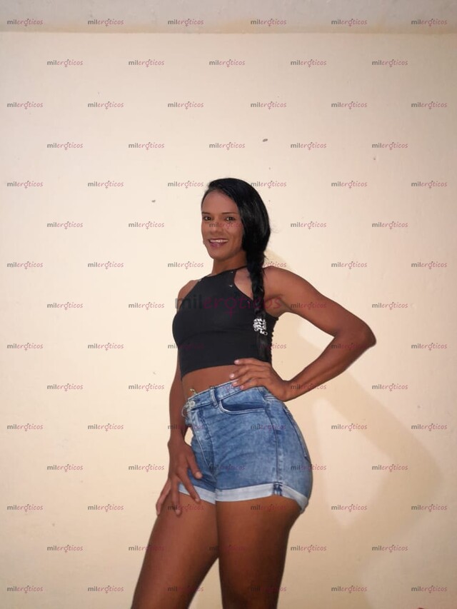 FOTOS DE MORENA CALIENTE LECHERA TRAGONA MORBOSA SUNGA COMPLETAMENTE